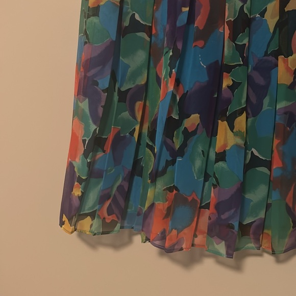 Vintage Colourful Skirt - Picture 3 of 4